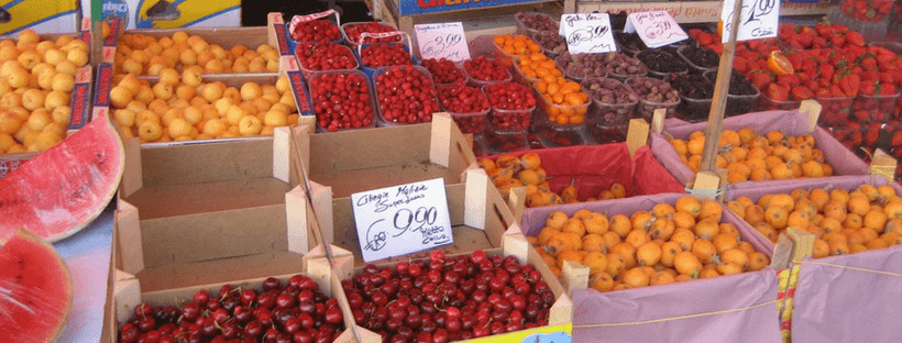 The markets in Italy are full of fresh fruit.