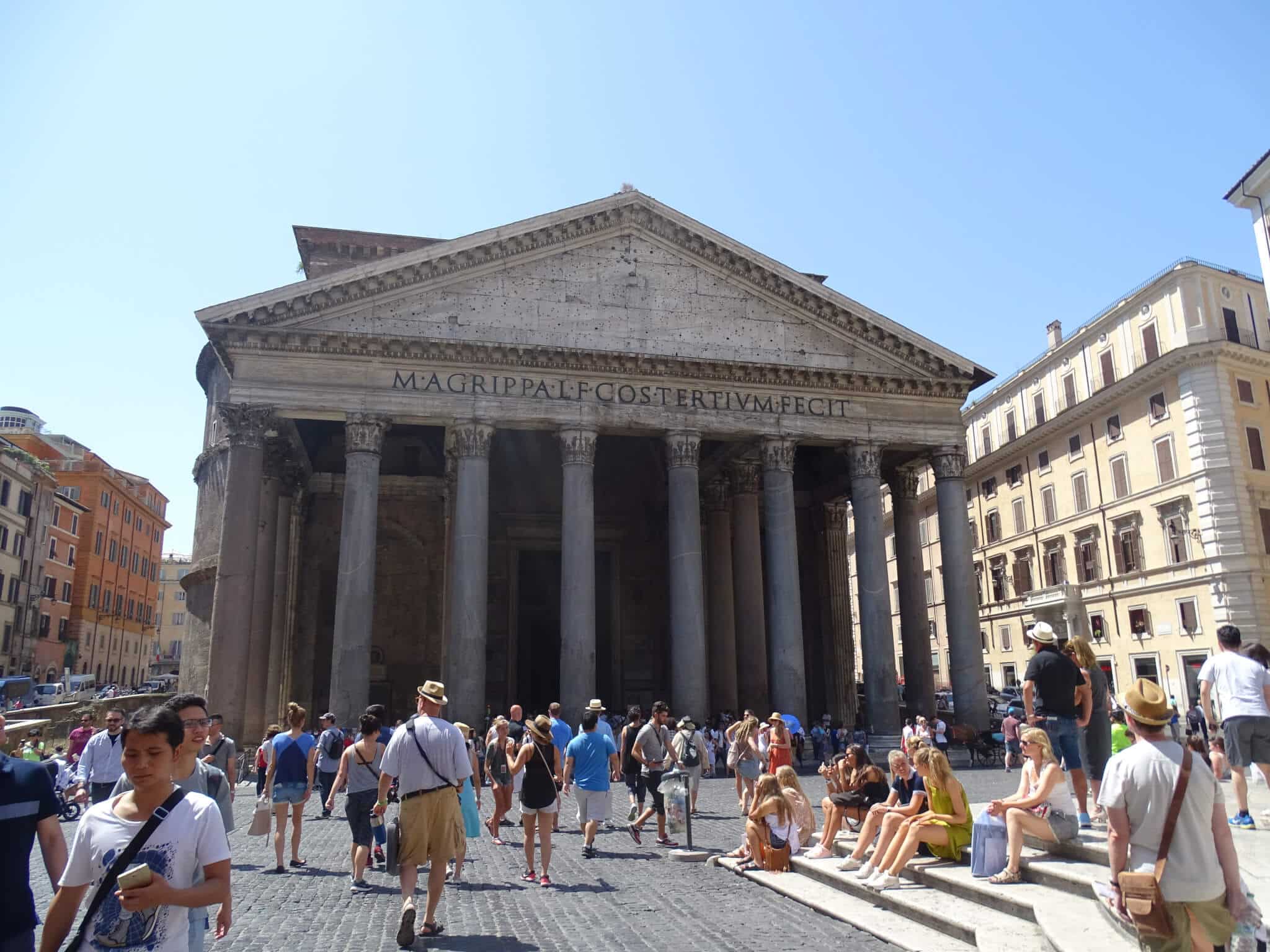 Pantheon, one of the classic things to see in Rome.