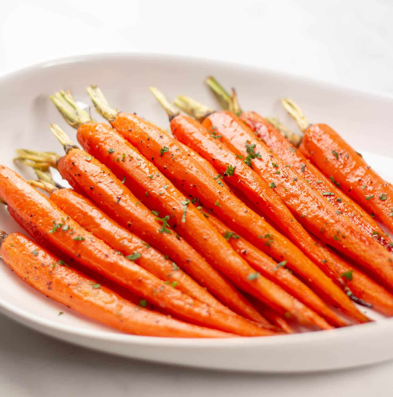 Honey Glazed Carrots Oven Roasted - The Gay Globetrotter