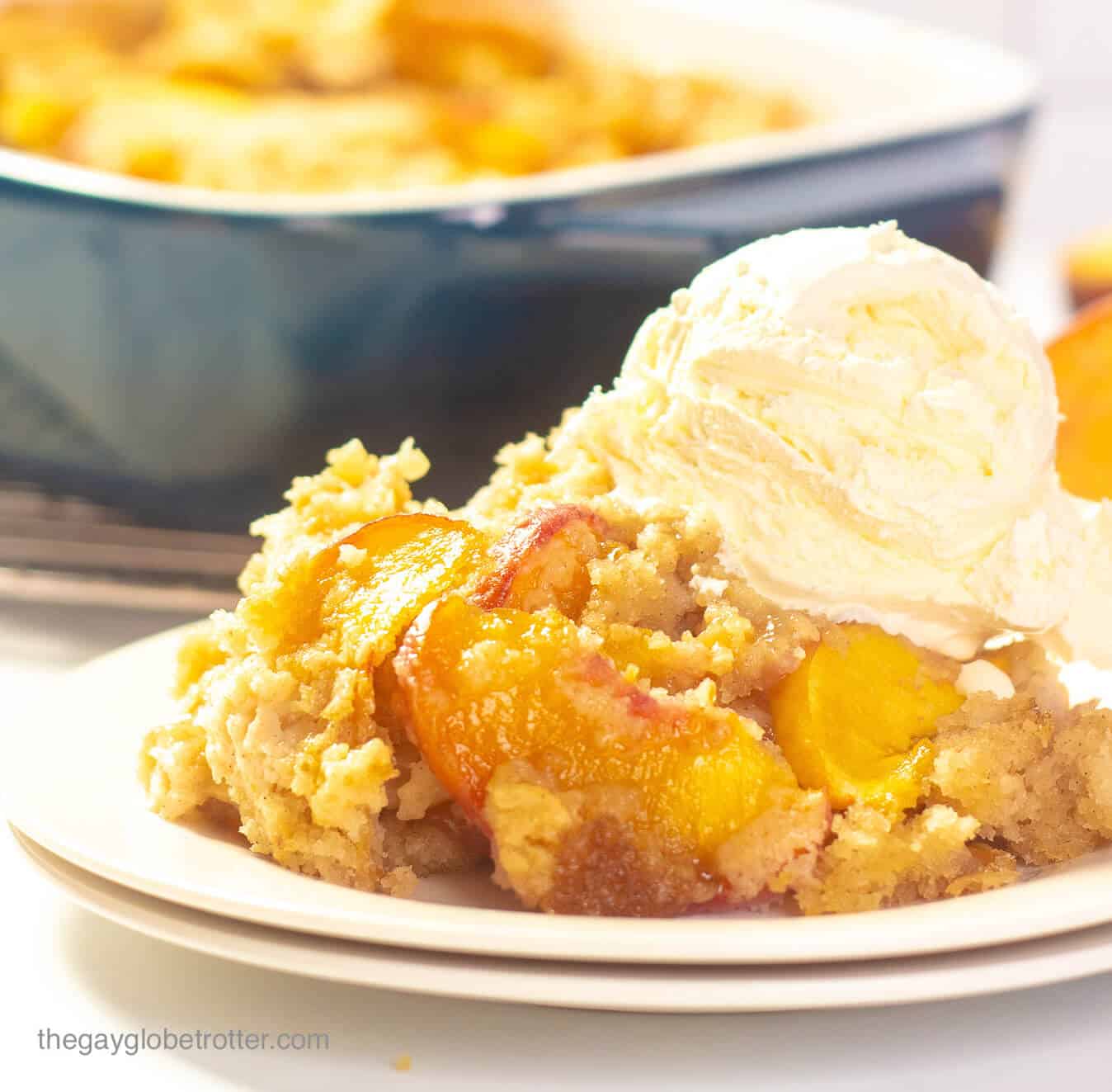 Bisquick Peach Cobbler {Fresh and Simple!} - The Gay Globetrotter