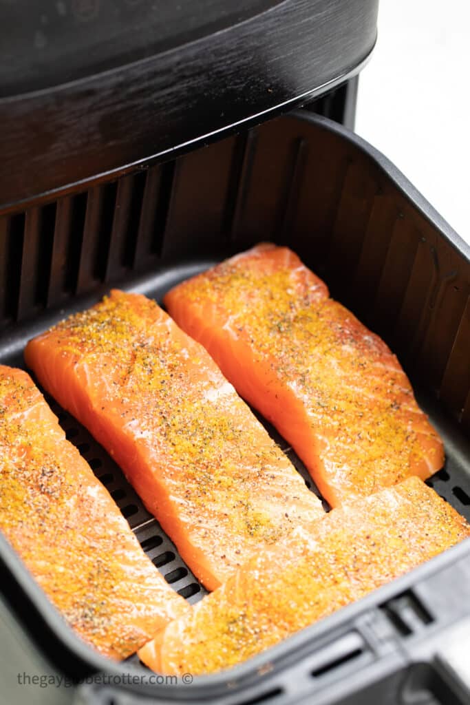 Air Fryer Salmon {Lemon Seasoned, 9 Minutes!} - The Gay Globetrotter